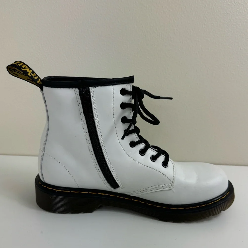 Dr. Martens White Combat Boots Zavala Youth‎ Size 5